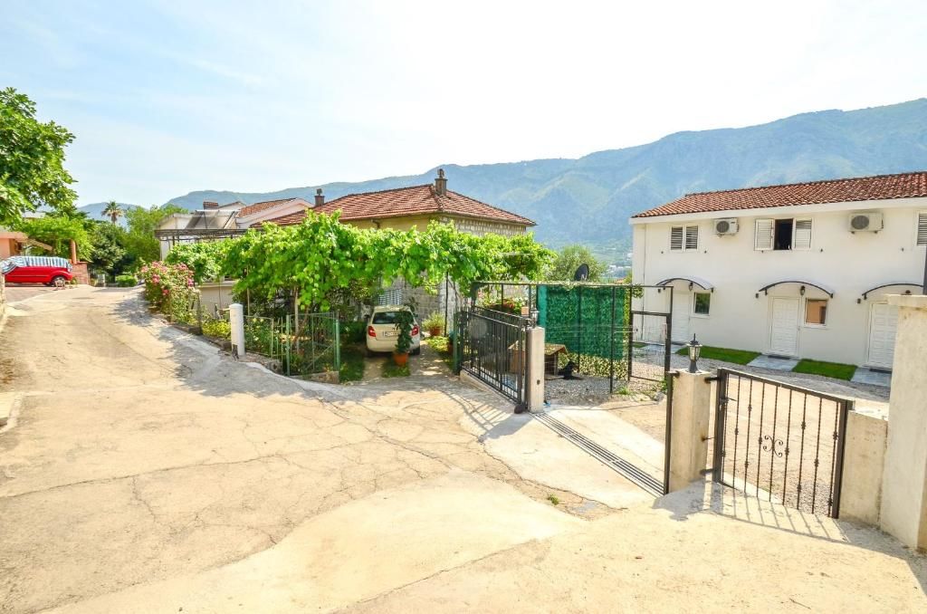 Апартаменты Bay View Apartments Котор-89